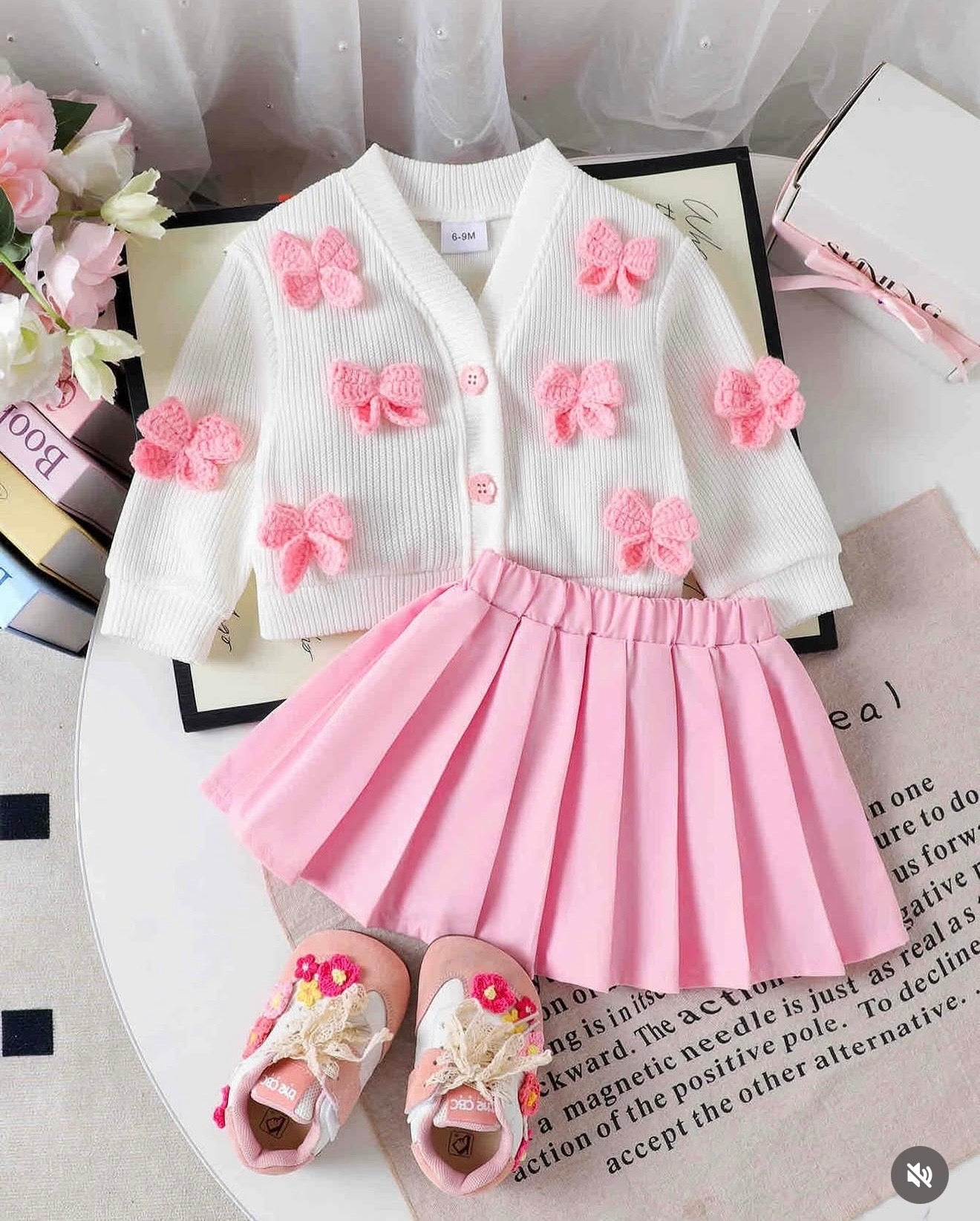 Long-Sleeve Jacket +Pink Skirt